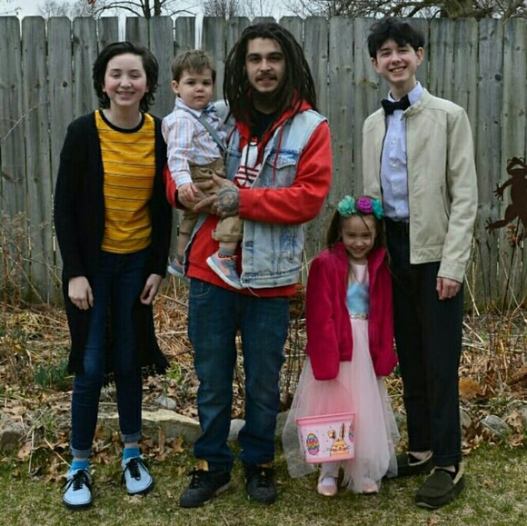 Meet your Posher, Mimi - Picture 3 of 4